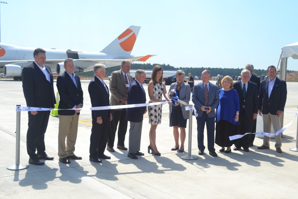 Lt. Gov. Pam Evette joined GSP CEO Dave Edwards and others for a ribbon-cutting ceremony Monday. (Photo/Ross Norton)