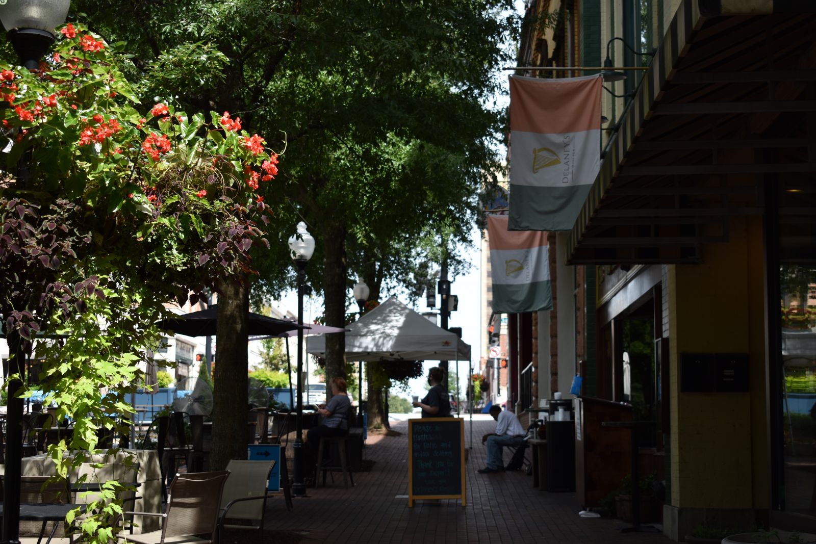 Spartanburg saw a year-over-year uptick in visitors to Morgan Square in May after the city barricaded the area for pedestrian traffic and outdoor seating for restaurants. (Photo/Molly Hulsey)