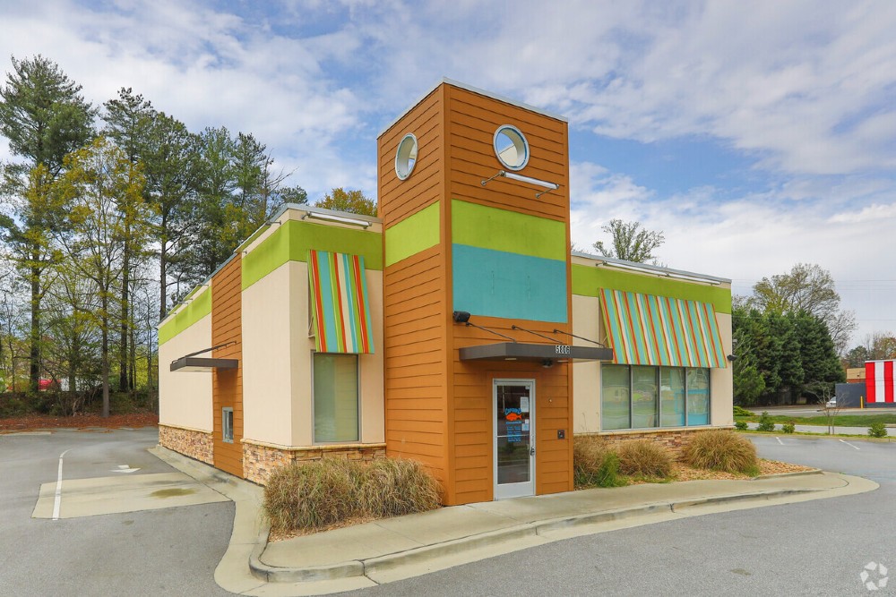 The former Captain D's building in Easley is the new home of Tropical Grille. (Photo/Provided)