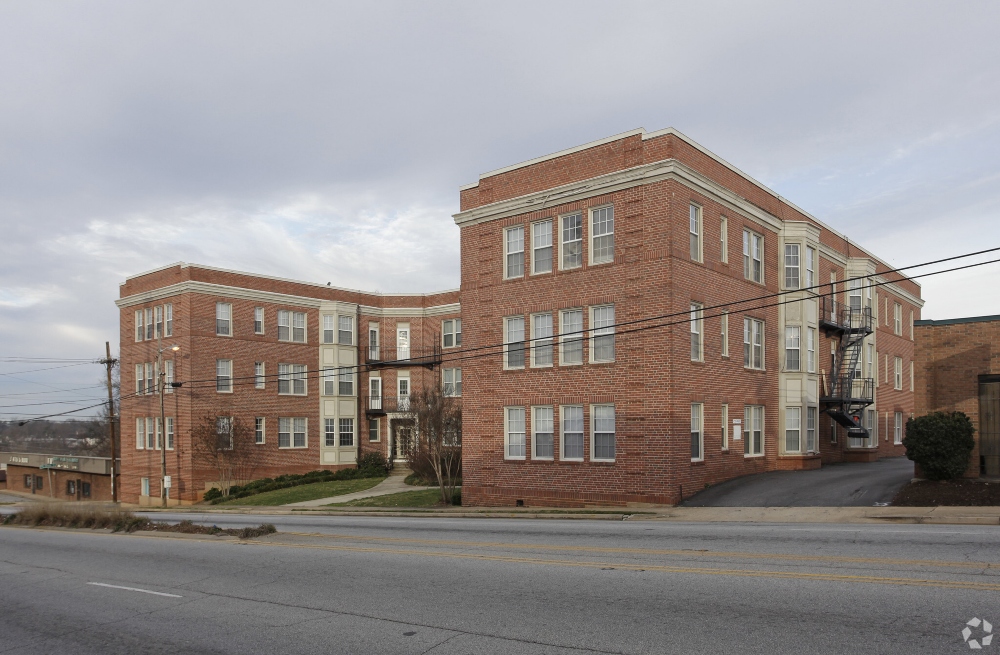City View Apartments in Spartanburg was one of two properties sold in the $4.9 million deal. (Photo/Provided)